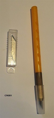 Cutting knife with 5 spareblades